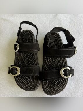 Kenkoh Serenity V Reflexology Massage Sandals Black Suede Size 37 / US 6